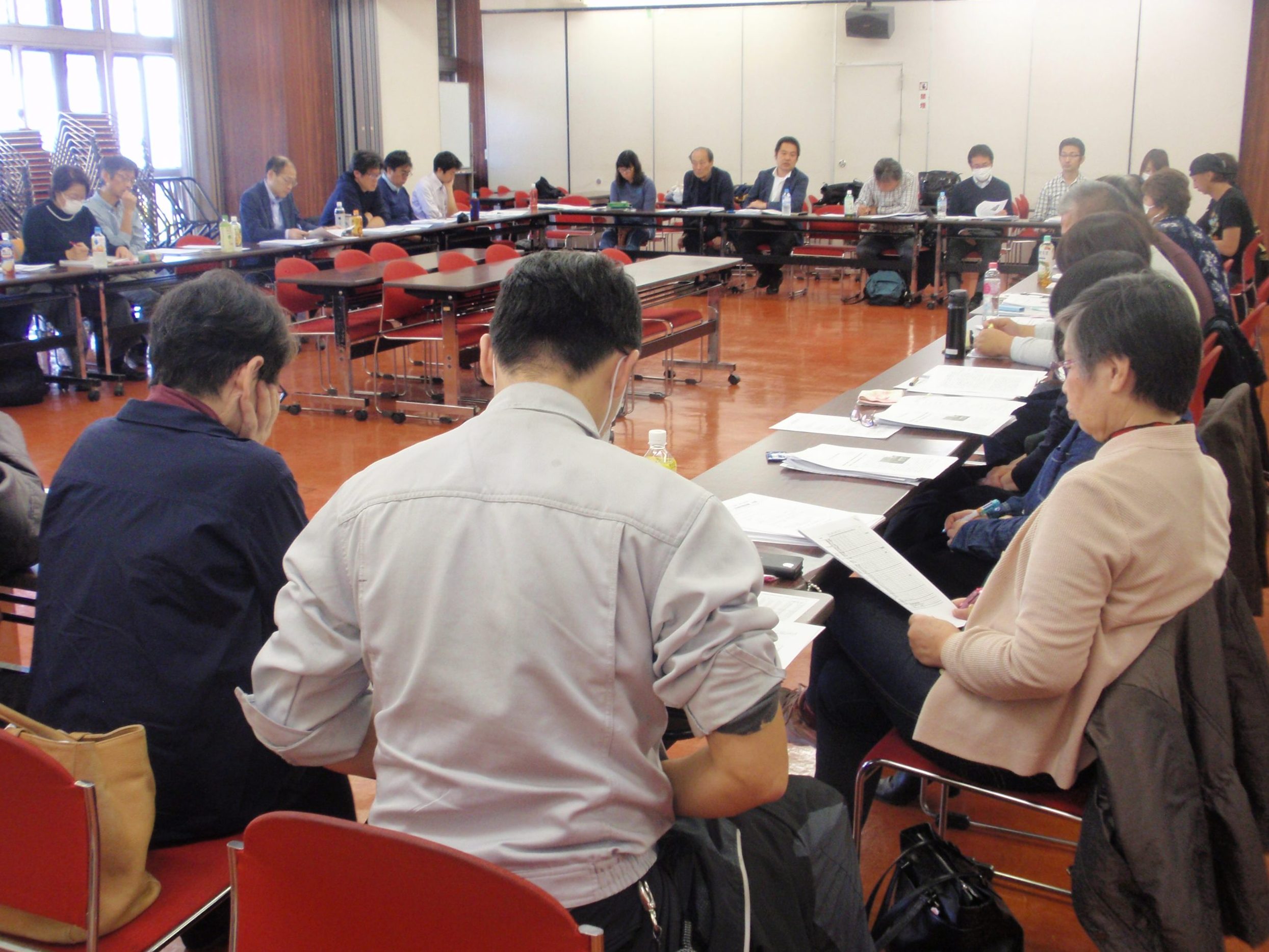 神奈川　事務局員一人ひとりがレポート「法制化時代の協同労働の展望と当面の方針　組合員の元気と勇気を生み出す 11 月〜3月へ！」