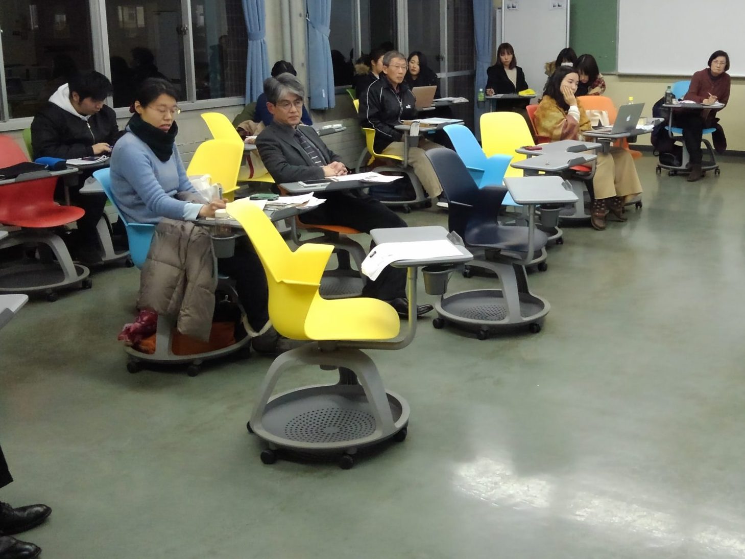 東関東事業本部 　東京基督教大学で特別講座 　「ＮＰＯとの違い」「なぜ居場所必要？」など質問も