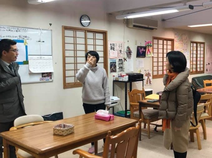 厚労省職員らワーカーズの現場へ　 渋谷リングス、松戸あじさい視察