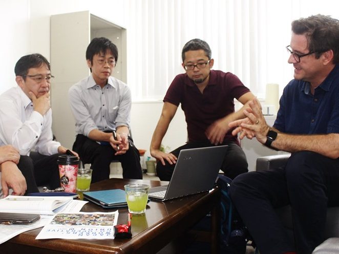 「デジタルプラットフォームを協同組合で」提唱者ショルツ氏　労協連を訪問