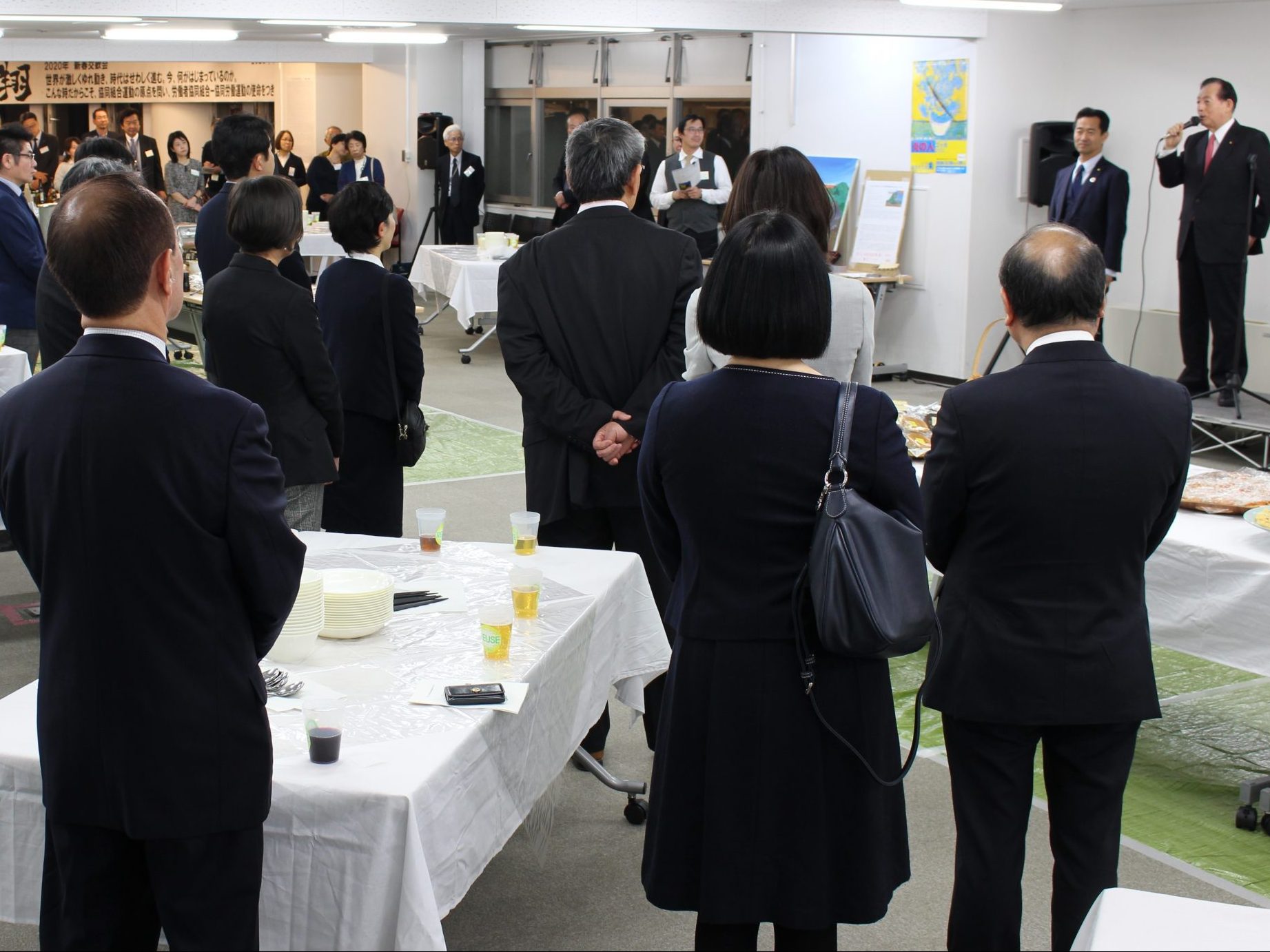 日本労協連など５組織が新春交歓会　１8０人が参加　激動の時代、協同組合の使命突きつめよう