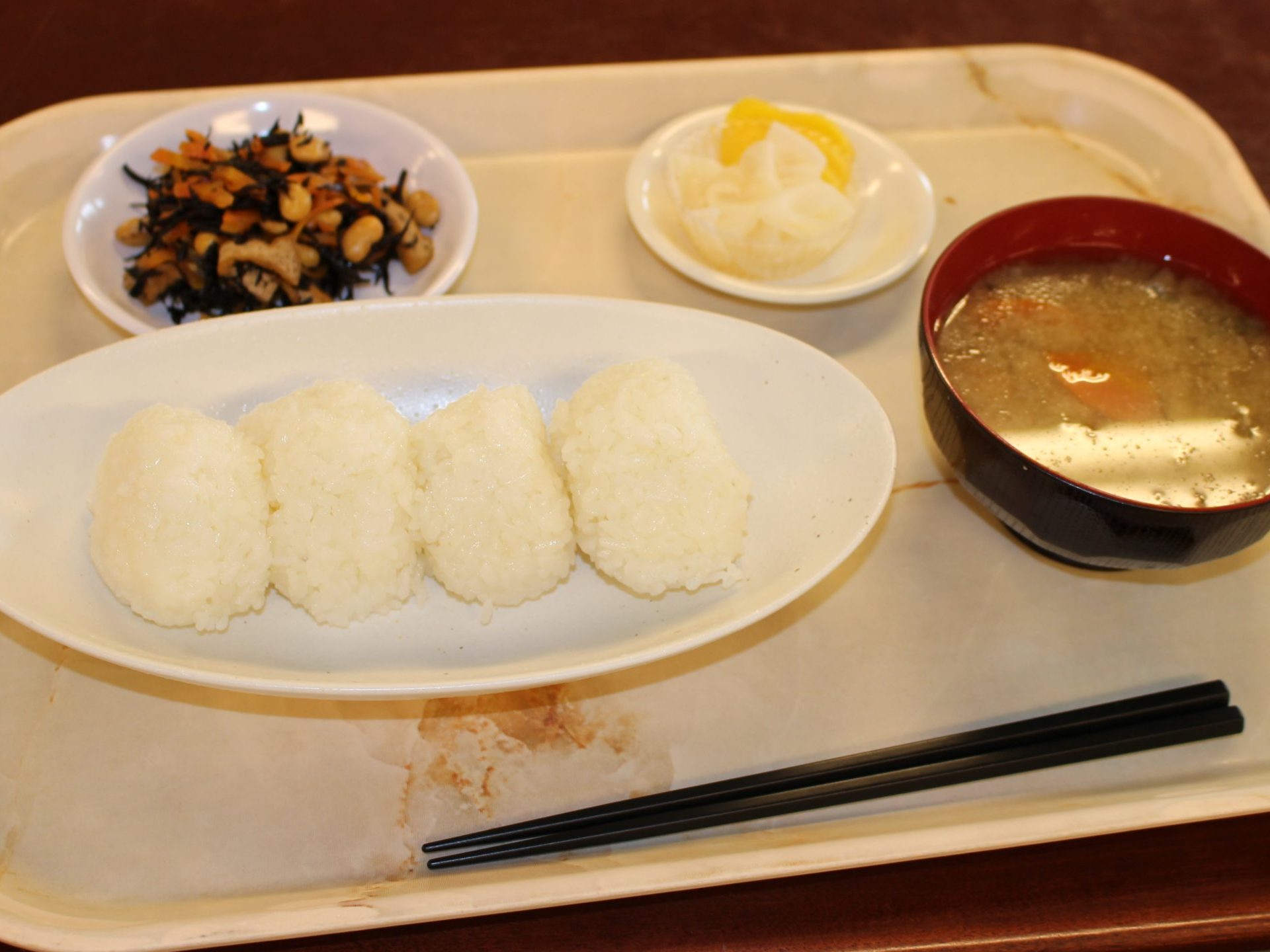 池袋本部で4事業所の米、食べ比べ　“ワーカーズコープ米”っておいしい！