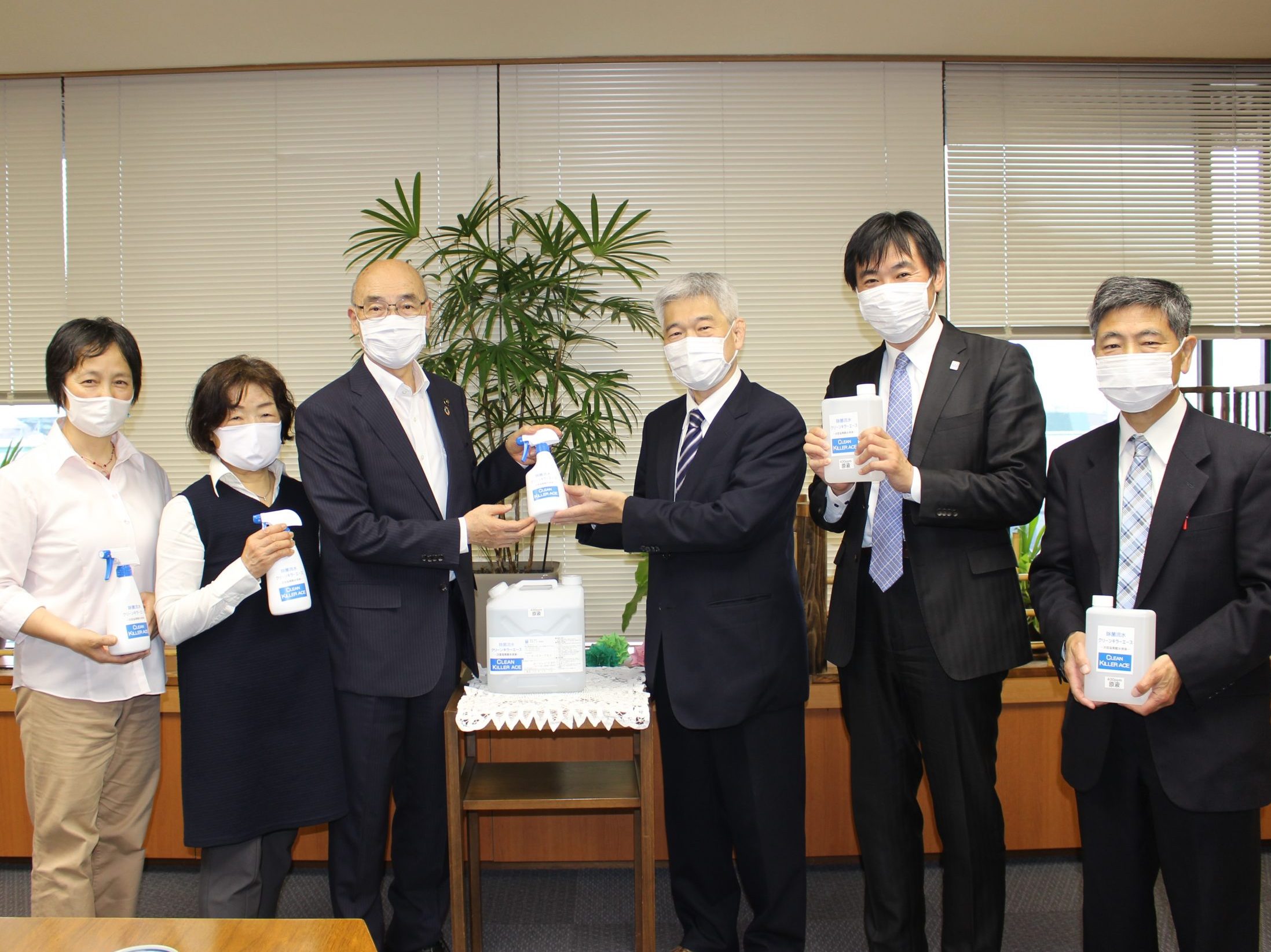 クリーンキラー　ワーカーズから購入、ＺＥＲＯが寄贈　葛飾、江戸川区、大阪市へ