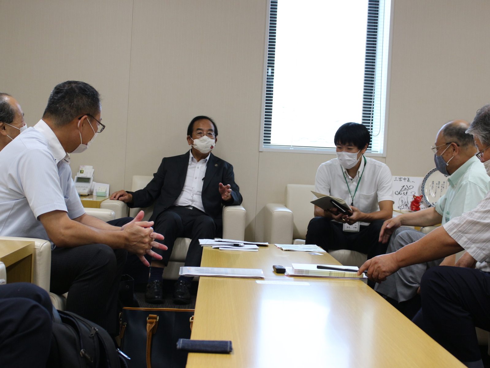 法制化意見書第1号　北本市の14市議と意見交換　三宮市長とも　労働者協同組合法の活用に向け、条例など検討へ