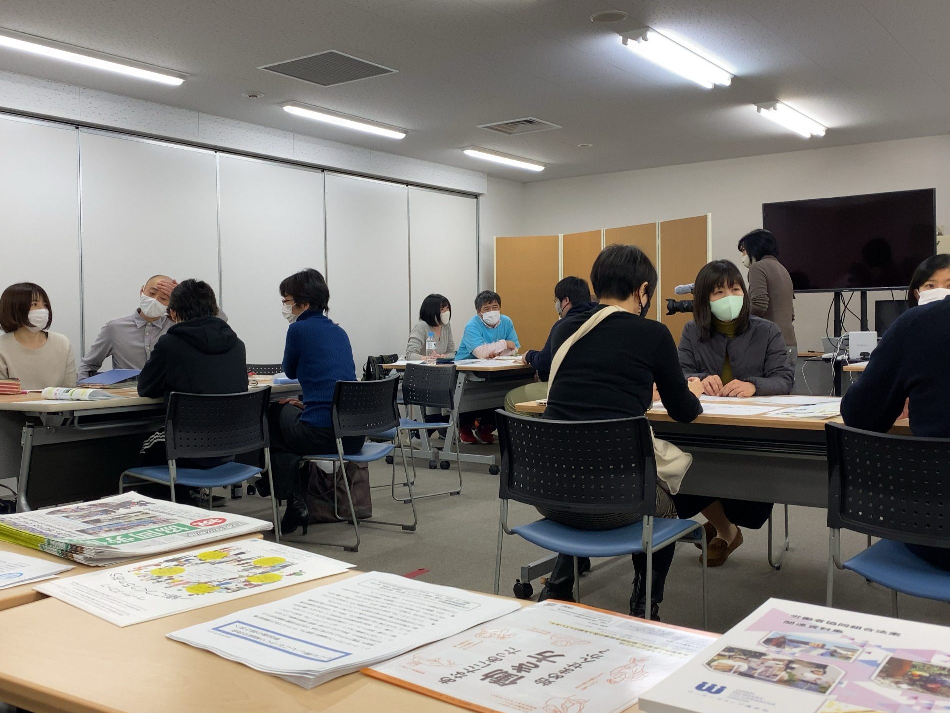 反貧困ネットとワーカーズ　東京５事業本部がコーナー設けて　コロナ禍で苦しむ人たちと相談交流会
