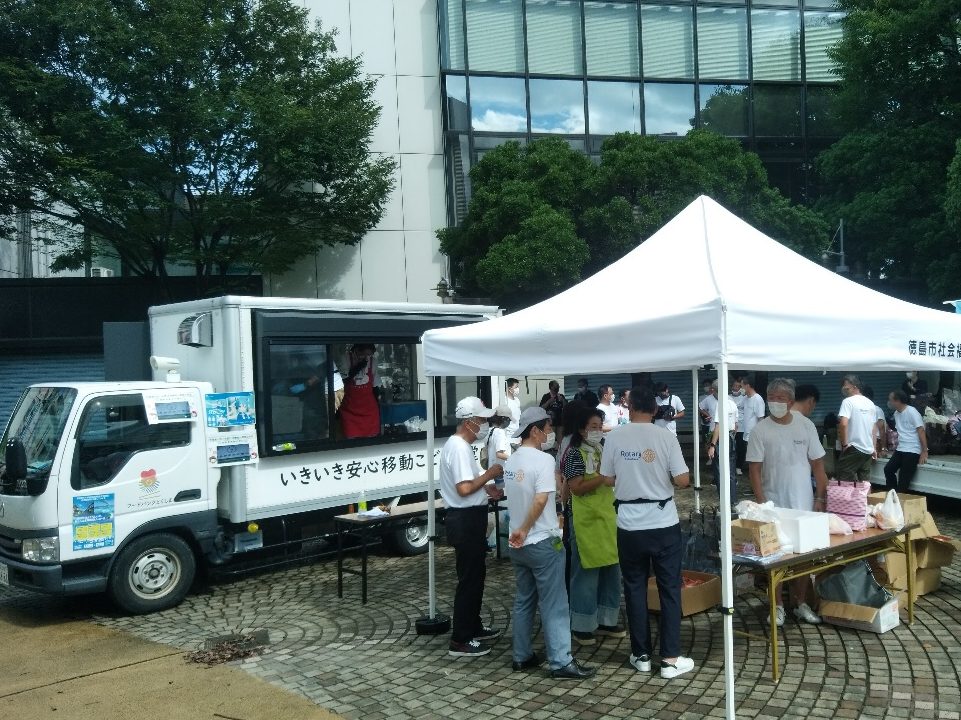 フードバンクとくしま　徳島市、鳴門市、阿波市で 400世帯に食料提供