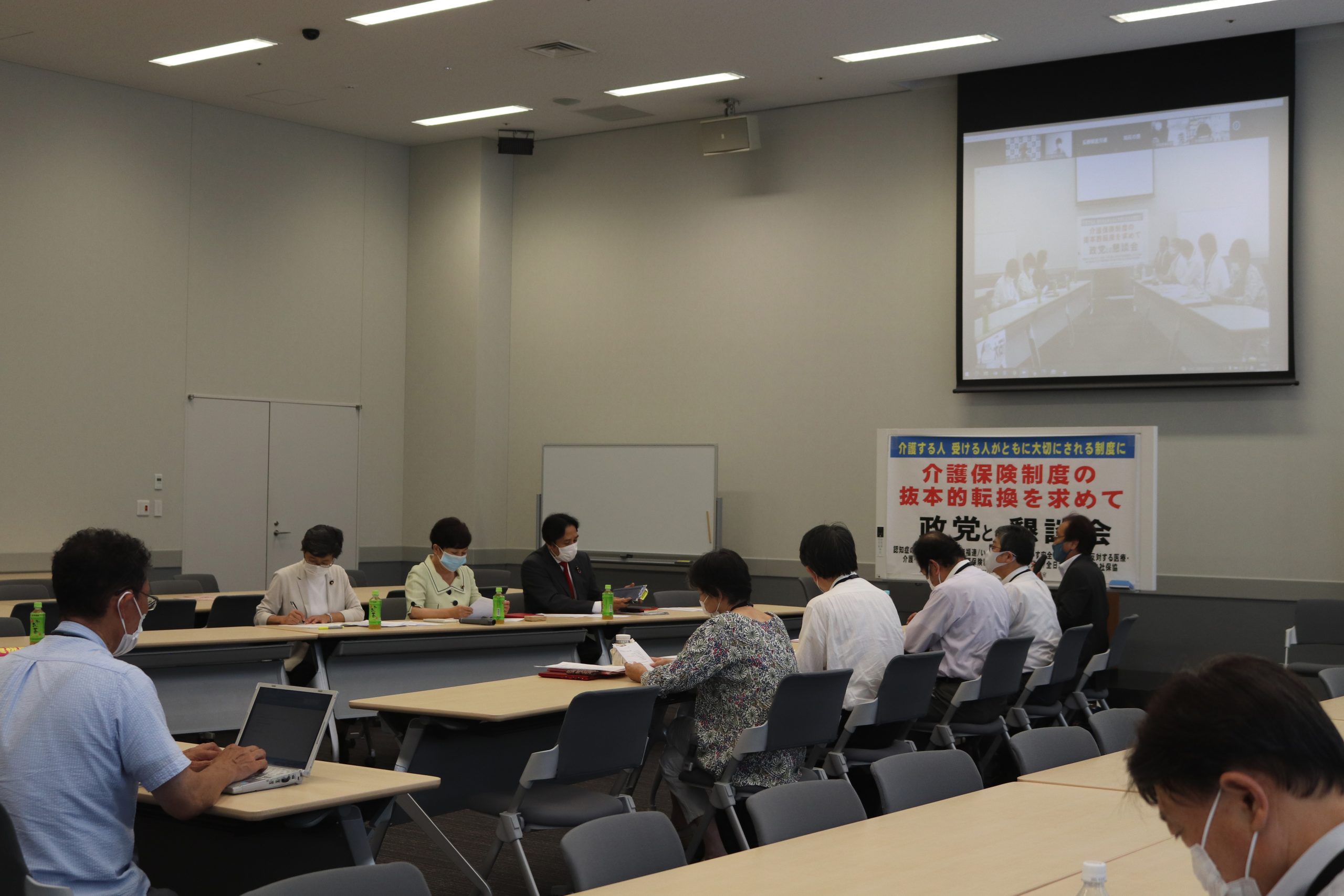 「介護保険の改善を総選挙のテーマに」　団体が政党懇談会