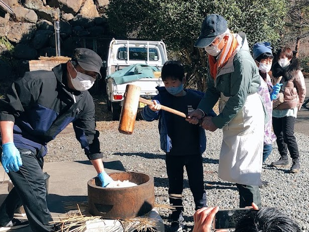 山梨　社会連帯活動byいいじゃん西桂　野菜の収穫体験•お餅つき　スタッフも地域先生になって