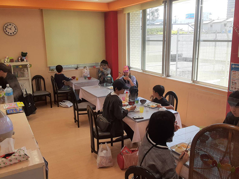 広島北部事業所　子ども食堂ワイワイ広場Sunday　 持ち返りだけでなく会食も