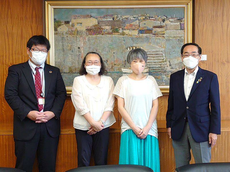 岩手　地元で活動する後藤さんの縁で 　「居場所にもぜひ」と髙橋北上市長と懇談