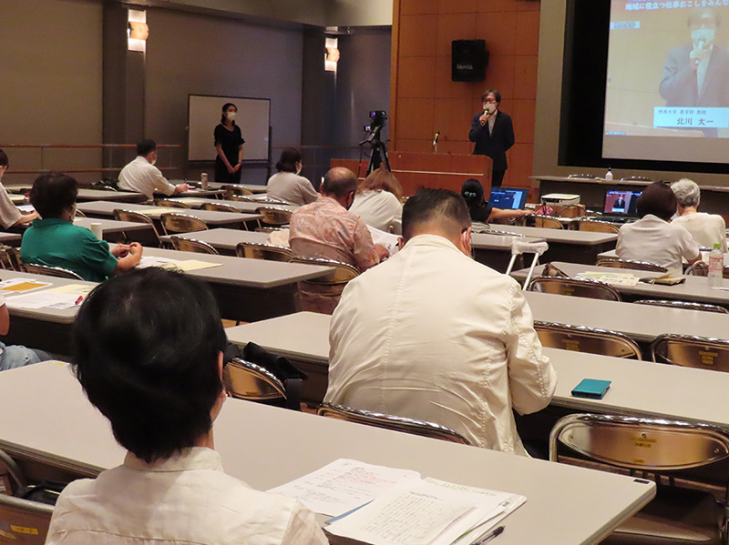 大阪　センター事業団関西大阪高齢協らが枚方市で「つなぐフォーラム」　市民のやりたいこと、労協法伝えようと　