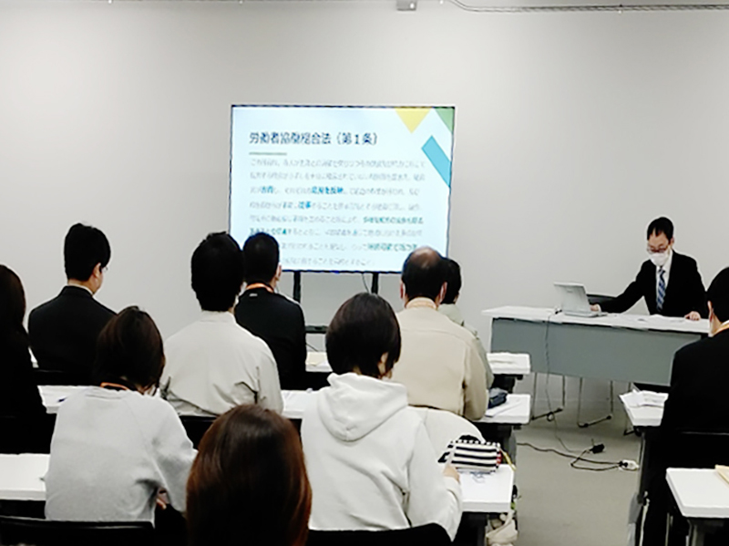 埼玉　桶川市全職員参加目指し労協法学習会　今回は26課から29人が参加