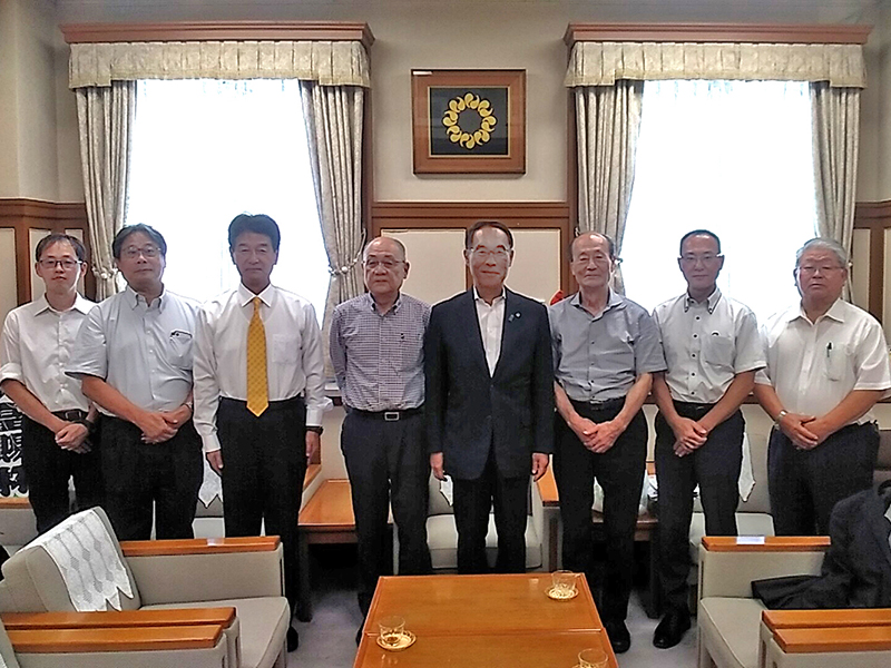 労協法の普及・促進に向け 埼玉県・大野知事と懇談　「これからの働き方、組織のあり方として大変有効」