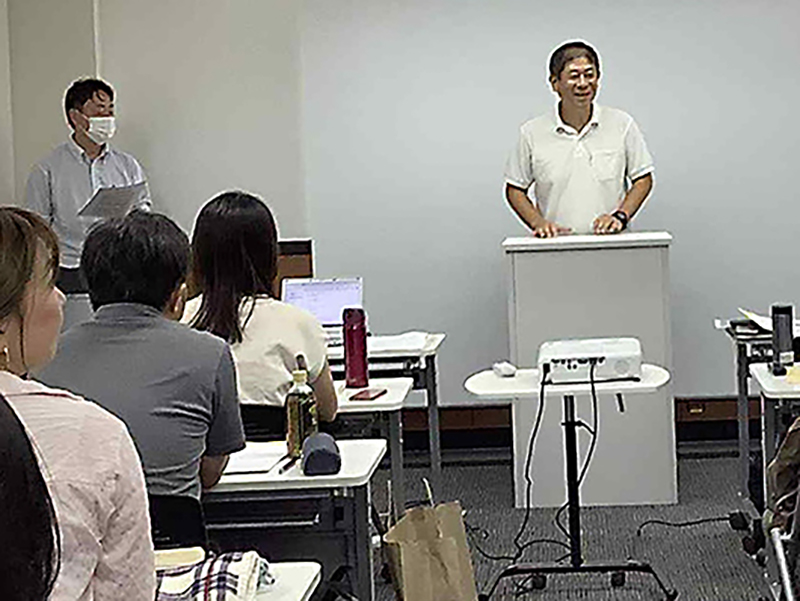 介護保険を自分ごとに（上）　岐路に立つ介護、どう展望ひらくか　介護保険制度抜本改善、従事者の処遇改善署名