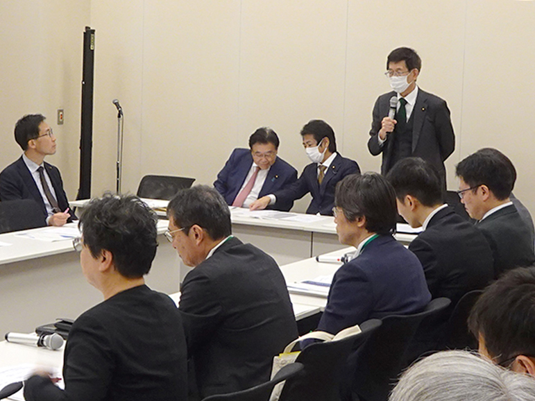 協同労働推進議連役員会　 経産省も活用案 　法施行から3年　定着と制度見直しへ