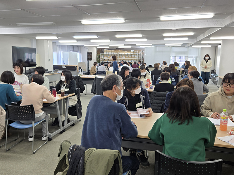 センター東京　都内保育園“園長会”主催「全体研修」　“虐待防止”へ職種を超えて　保育士以外含め66人が参加