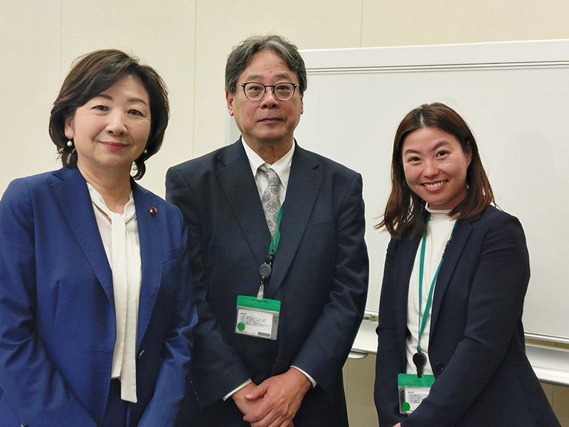 役割を持って共に働く ワーカーズの可能性に注目　 「包摂的就労促進議連」総会で実践紹介